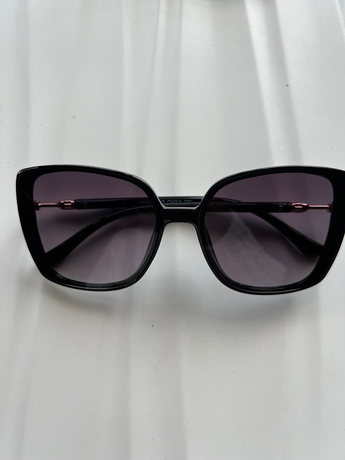 Oversized Square Sunnies