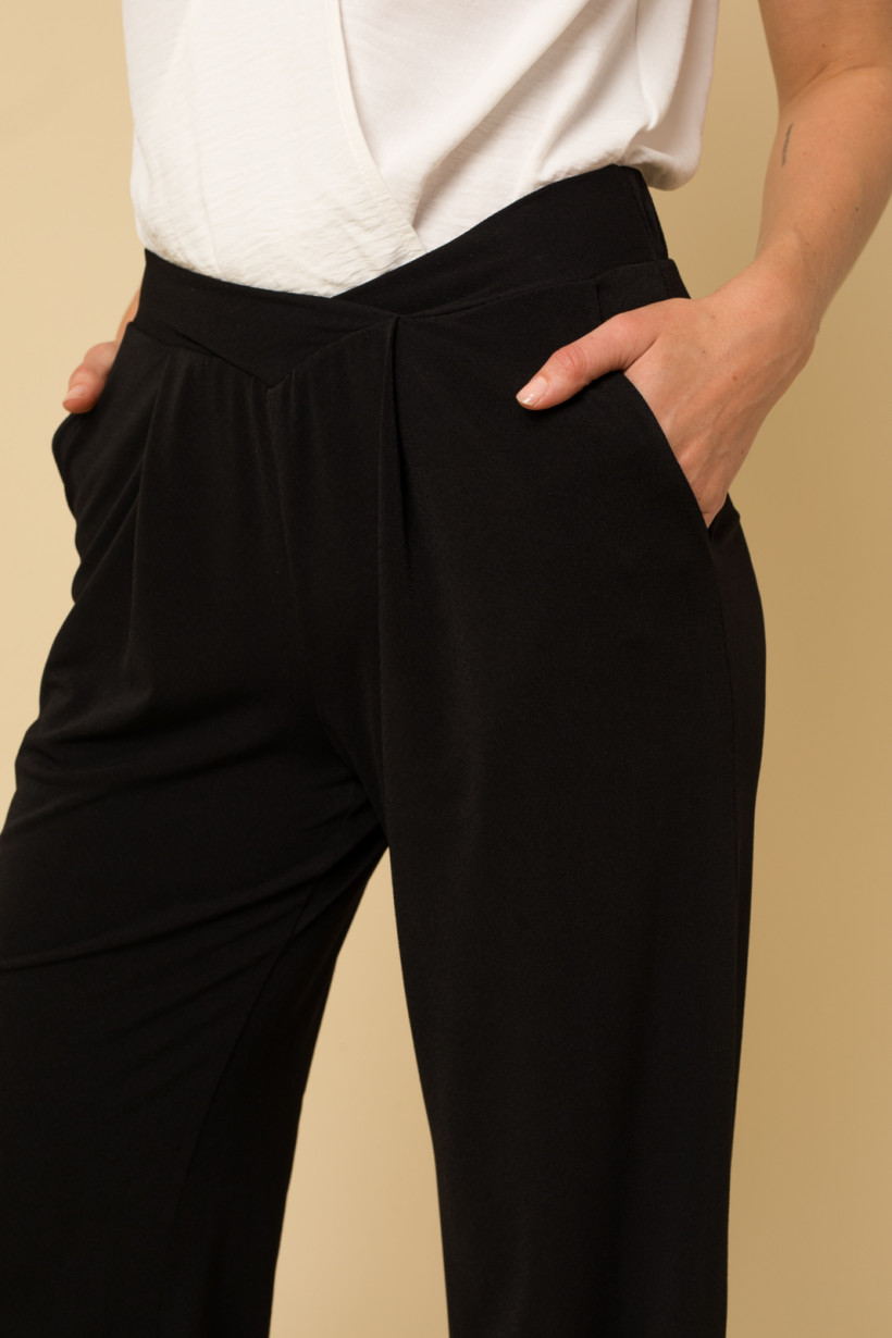 Day-to-Night Front Pleated Pants